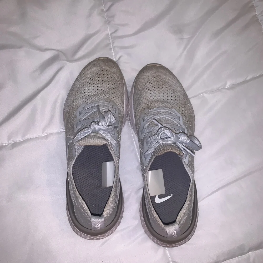 nike epic react - Picture 2 of 4